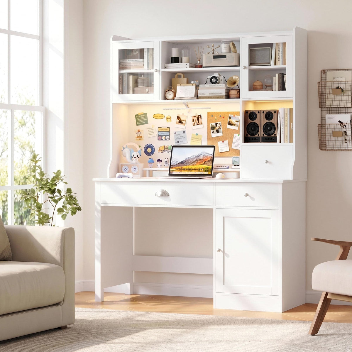 Computer Desk with Hutch and Power Outlet E920